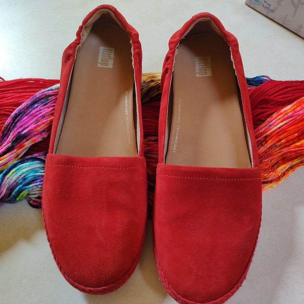 Lipstick Red Suede FitFlops Size 9W
